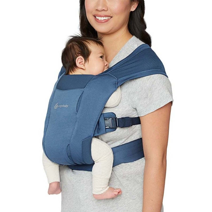 BÆRERE Ergobaby | Embrace Mesh Newborn Carrier Bla