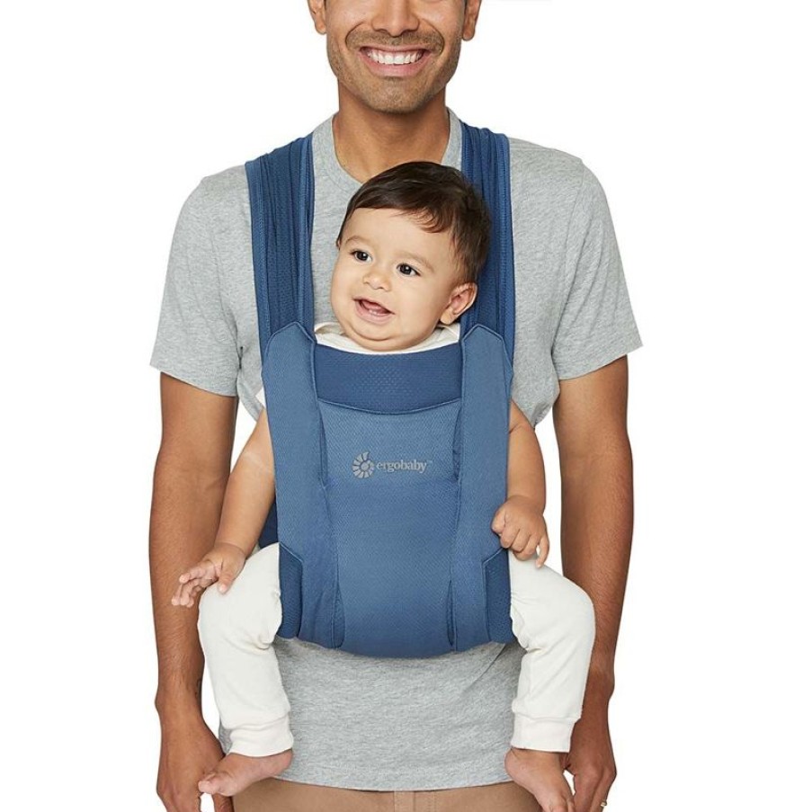 BÆRERE Ergobaby | Embrace Mesh Newborn Carrier Bla